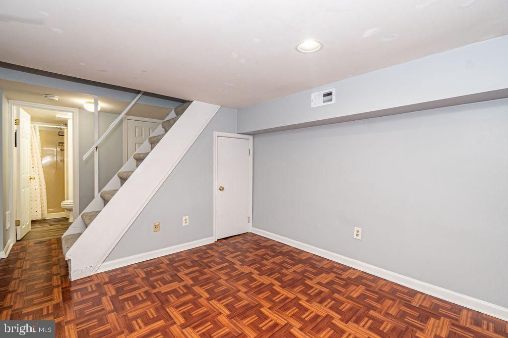 Image 8 of property listing at 601 HARVEY ST, Baltimore, MD 21230