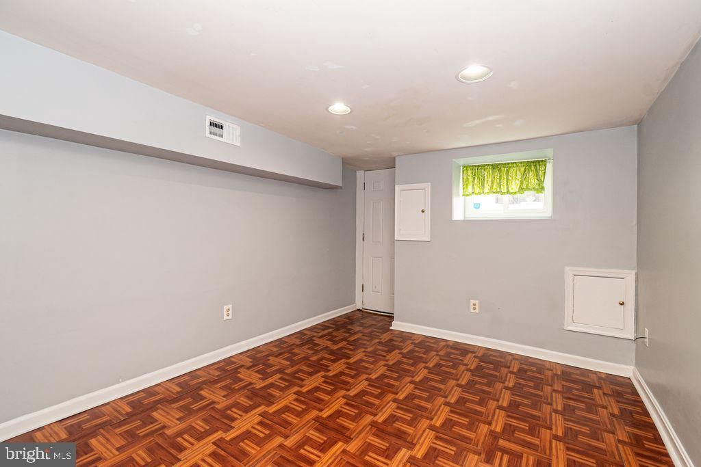 Image 9 of property listing at 601 HARVEY ST, Baltimore, MD 21230