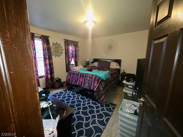 191 Kansas St, Hackensack City, NJ 07601