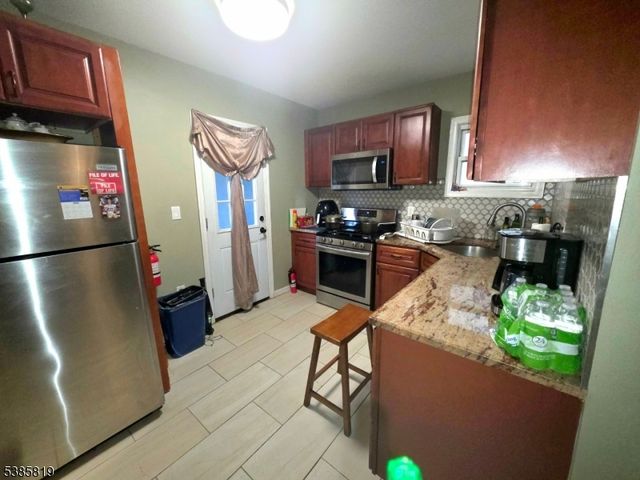 191 Kansas St, Hackensack City, NJ 07601