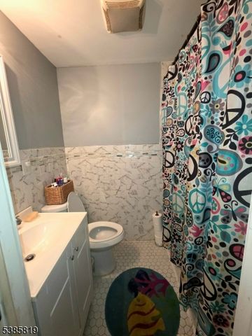 191 Kansas St, Hackensack City, NJ 07601