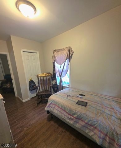 191 Kansas St, Hackensack City, NJ 07601