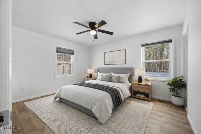 21 Pinewood Hollow Road, Queensbury, NY 12804