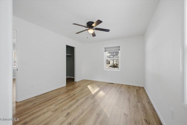 21 Pinewood Hollow Road, Queensbury, NY 12804