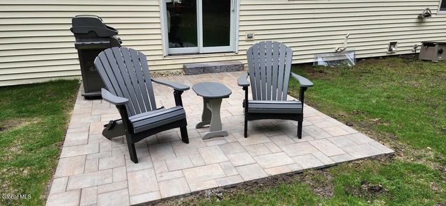 21 Pinewood Hollow Road, Queensbury, NY 12804