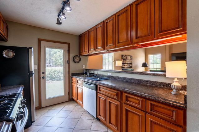 6 Winkley Shoals Cove, Heber Springs, AR 72543