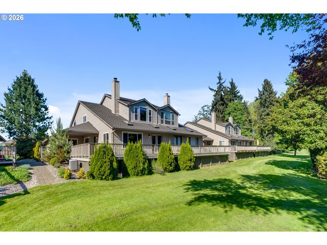 1522 Ne MARINE Dr, Portland, OR 97211
