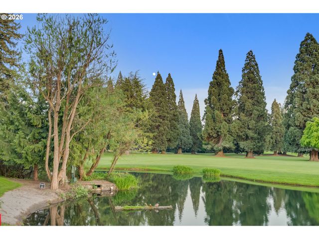 1522 Ne MARINE Dr, Portland, OR 97211