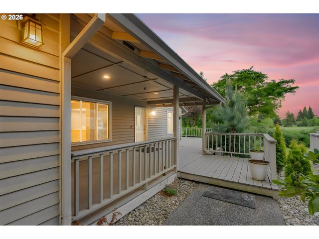 1522 Ne MARINE Dr, Portland, OR 97211