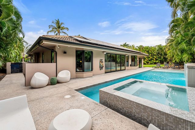 384 Pualoa Nani Pl, Kihei, HI 96753