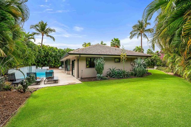 384 Pualoa Nani Pl, Kihei, HI 96753