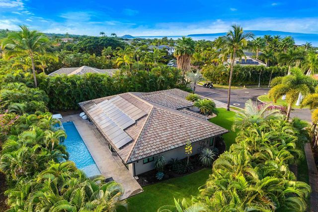 384 Pualoa Nani Pl, Kihei, HI 96753