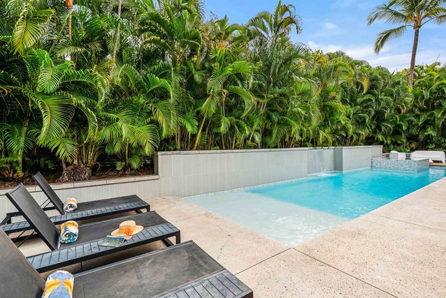 384 Pualoa Nani Pl, Kihei, HI 96753