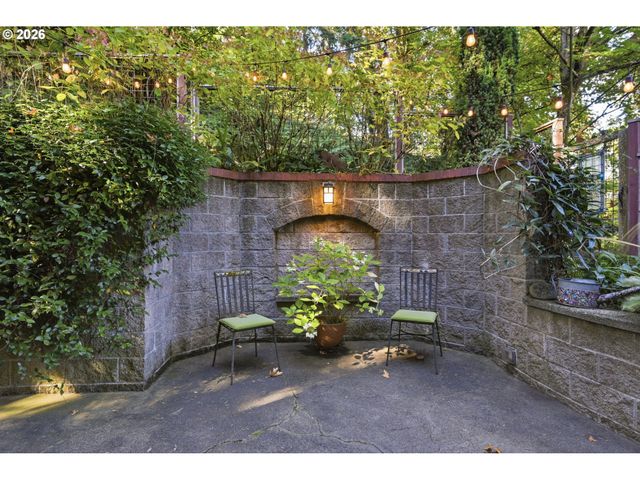 5260 OVERBROOK Ln, Eugene, OR 97405