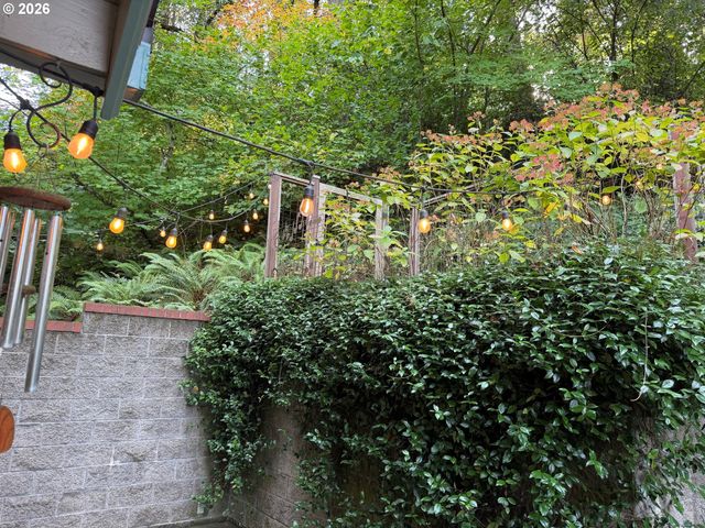 5260 OVERBROOK Ln, Eugene, OR 97405