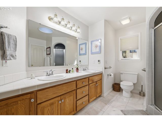5260 OVERBROOK Ln, Eugene, OR 97405