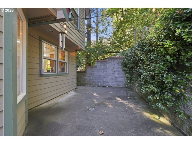 5260 OVERBROOK Ln, Eugene, OR 97405