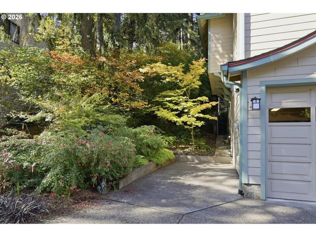 5260 OVERBROOK Ln, Eugene, OR 97405