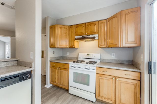 1908 Wagon Gap DR, Round Rock, TX 78681