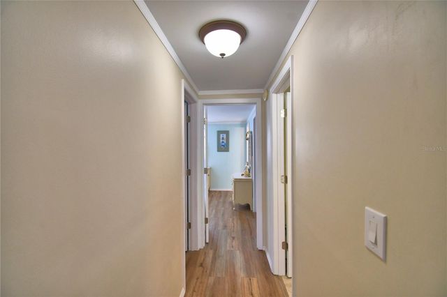 156 PARADISE LANE, Auburndale, FL 33823