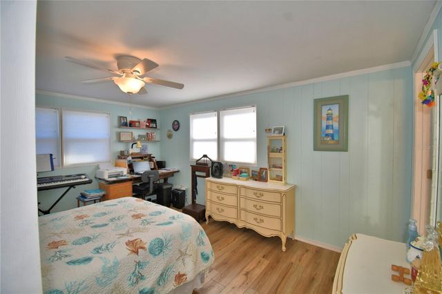 156 PARADISE LANE, Auburndale, FL 33823