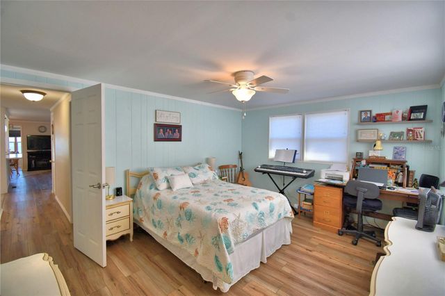 156 PARADISE LANE, Auburndale, FL 33823