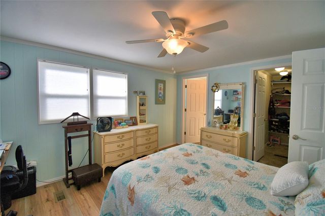 156 PARADISE LANE, Auburndale, FL 33823