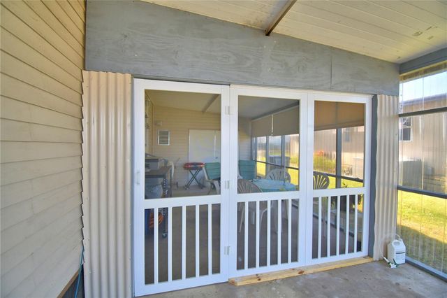 156 PARADISE LANE, Auburndale, FL 33823