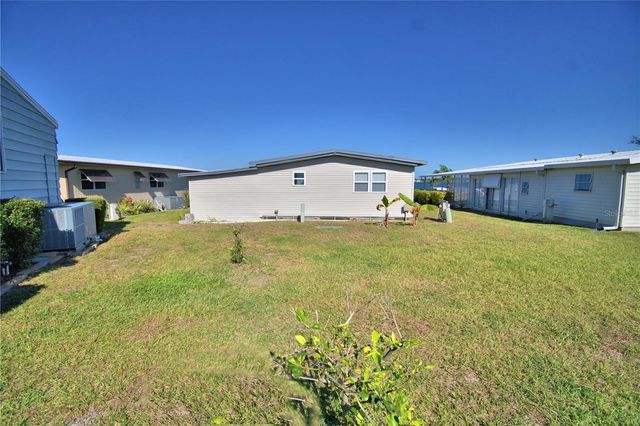 156 PARADISE LANE, Auburndale, FL 33823