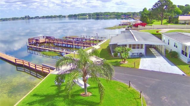 156 PARADISE LANE, Auburndale, FL 33823