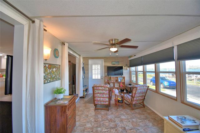 156 PARADISE LANE, Auburndale, FL 33823