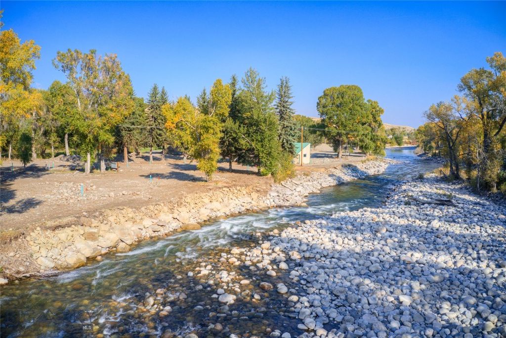 257 Main Boulder Road, Big Timber, MT 59011 photo 17