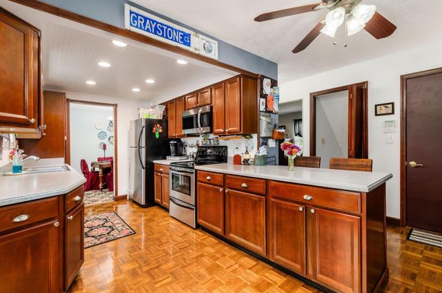 5625 Greystone Lane, Hilliard, OH 43026