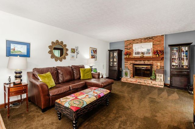 5625 Greystone Lane, Hilliard, OH 43026
