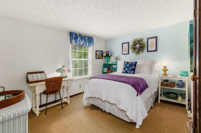 5625 Greystone Lane, Hilliard, OH 43026