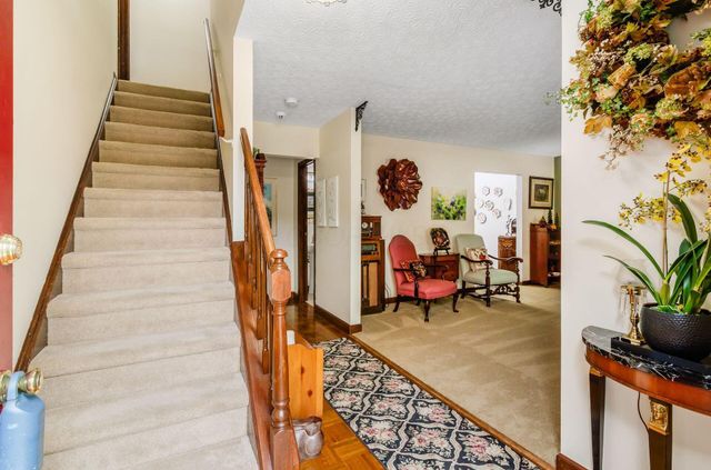 5625 Greystone Lane, Hilliard, OH 43026