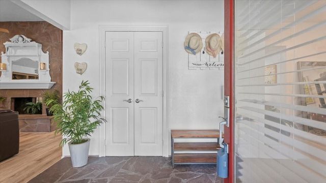 9502 Rolling Oaks Drive, Tomball, TX 77375