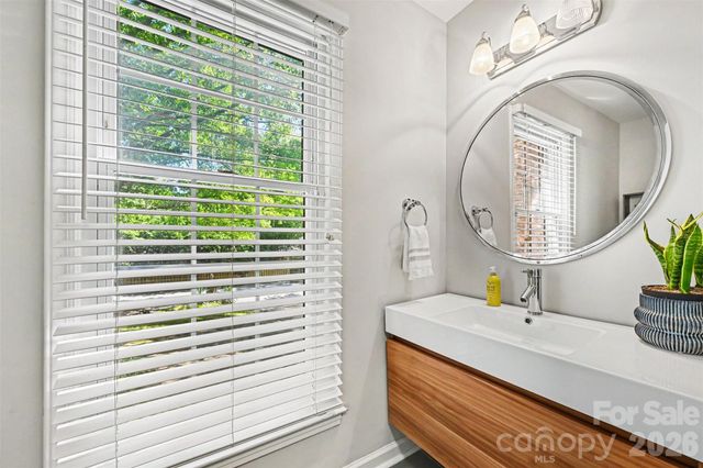 2449 Seth Thomas Road, Charlotte, NC 28210