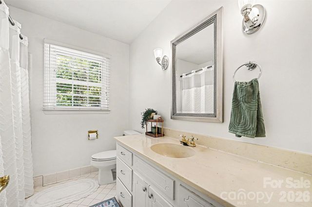 2449 Seth Thomas Road, Charlotte, NC 28210