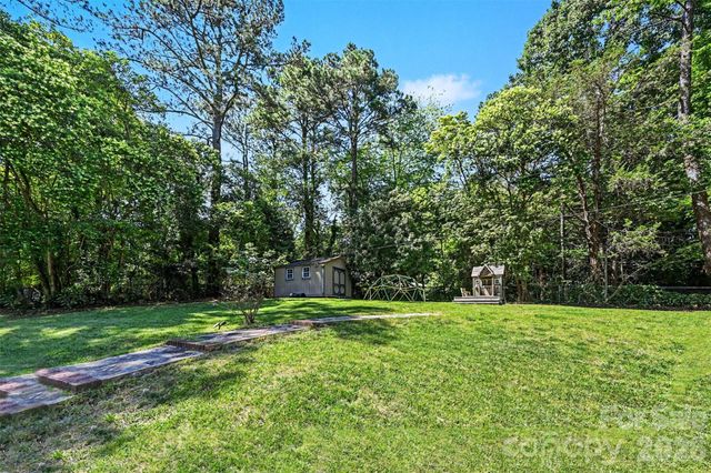 2449 Seth Thomas Road, Charlotte, NC 28210