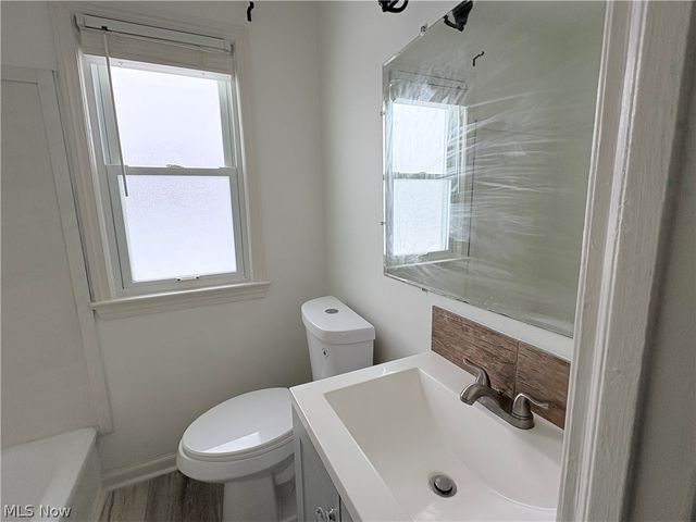 15521 Corkhill Road, Maple Heights, OH 44137