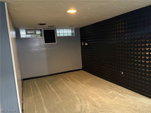 15521 Corkhill Road, Maple Heights, OH 44137