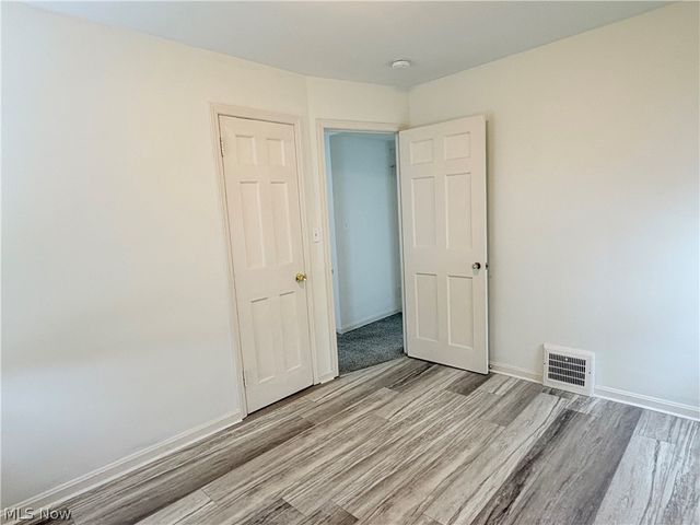 15521 Corkhill Road, Maple Heights, OH 44137