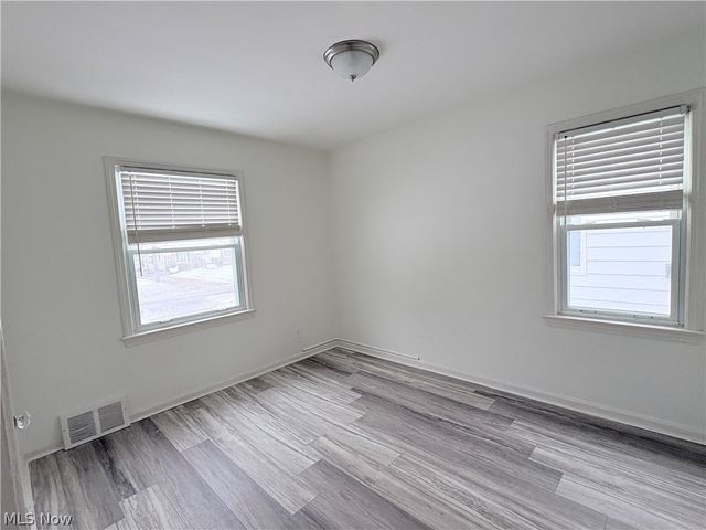 15521 Corkhill Road, Maple Heights, OH 44137