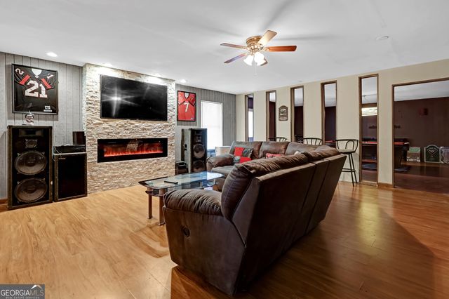 130 Stillbrook Way, Fayetteville, GA 30214