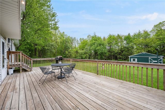 10471 Meadowhurst Lane, Chardon, OH 44024