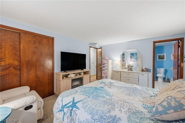 10471 Meadowhurst Lane, Chardon, OH 44024