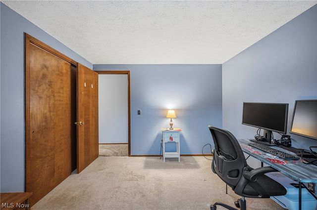 10471 Meadowhurst Lane, Chardon, OH 44024
