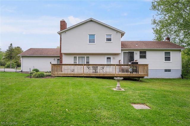 10471 Meadowhurst Lane, Chardon, OH 44024