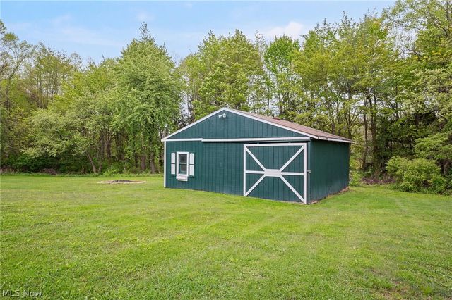 10471 Meadowhurst Lane, Chardon, OH 44024